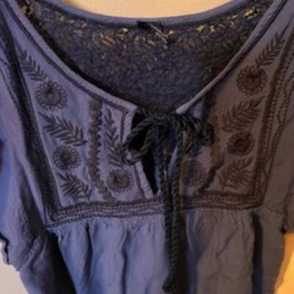 NEW Free People Blue and Black Floral with Lace, Size Small